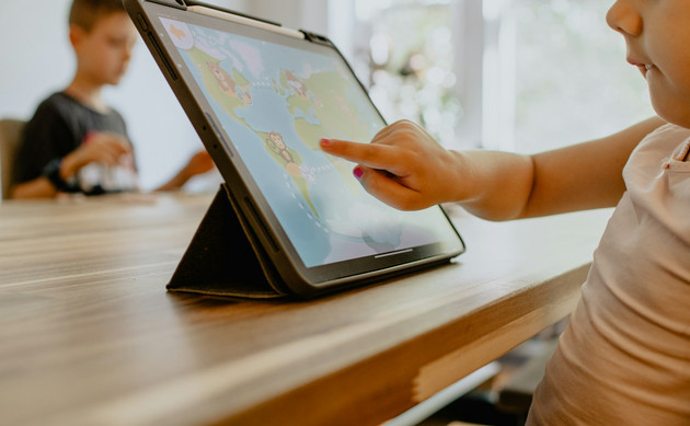 Kinder im Netz begleiten: Online-Elternabend für Kita-Eltern der Verbraucherzentrale und des Landesdatenschutzbeauftragten