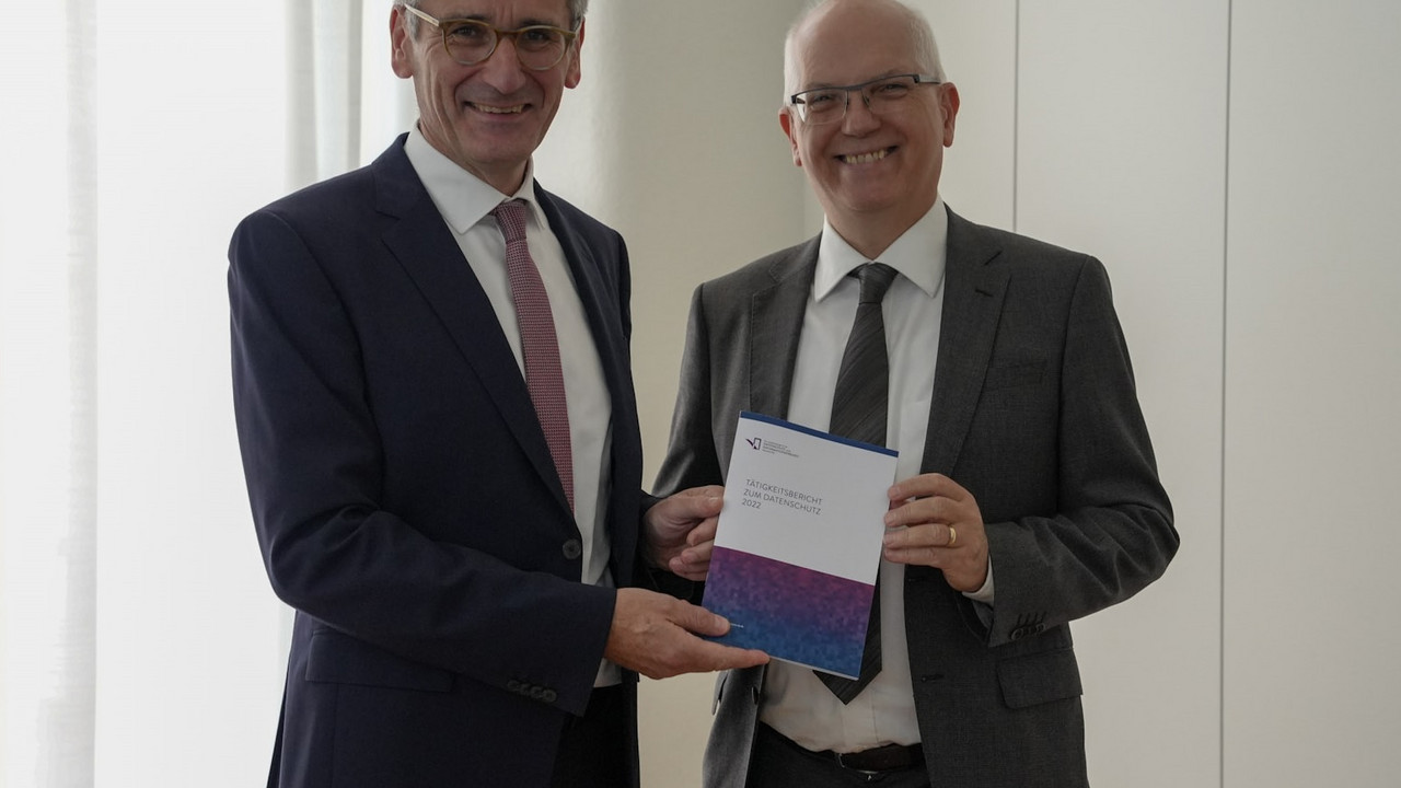 Landtagspräsident Hendrik Hering und Prof. Dr. Dieter Kugelmann