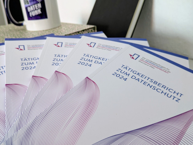 1.111 Beschwerden: Landesdatenschutzbeauftragter übergibt Tätigkeitsbericht für das Jahr 2024 an den Landtag Rheinland-Pfalz